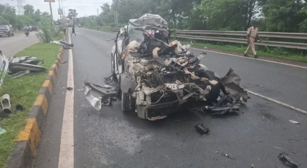Jharkhand minister’s daughter among four killed in Jamshedpur Marine drive crash