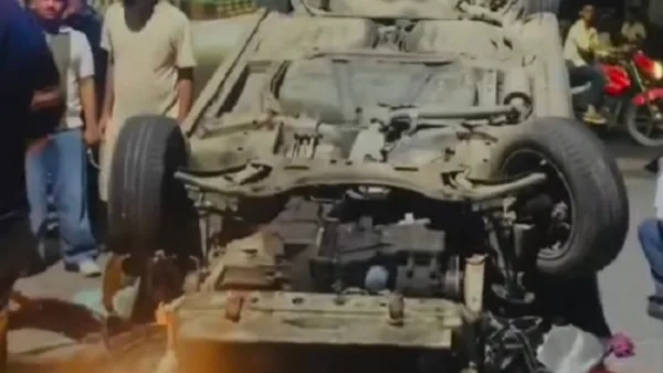 Car overturns near Tinplate Kali Mandir in Jamshedpur, two injured