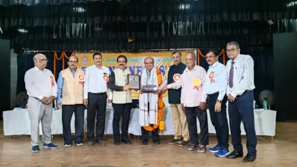 IIT (ISM) Dhanbad director Prof Sukumar Mishra receives Visvesvaraya Award 2026