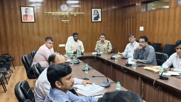 रांची DC ने GAIL ठेकेदारों को सड़कें काम के बाद मूल स्वरूप में बहाल करने का दिया निर्देश