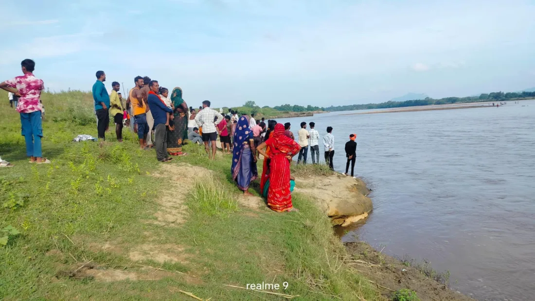 Six children drown in Palamu after Karma puja immersion rituals