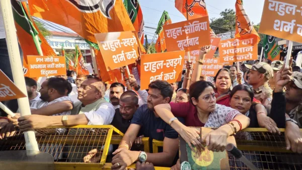 BJP gheraoes Congress office in Ranchi over Kharge’s remark about PM Modi’s late father
