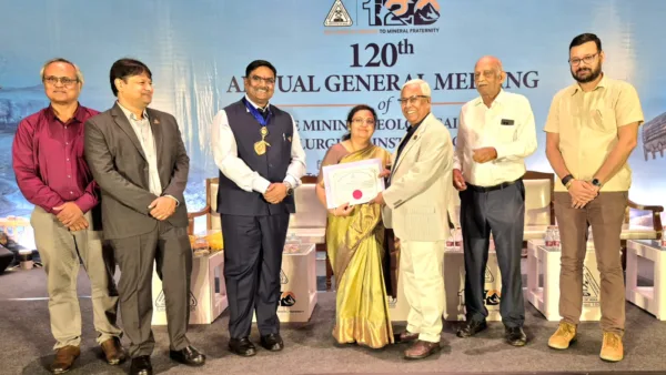 IIT-ISM Professor Ram Madhab Bhattacharjee receives prestigious MGMI Award