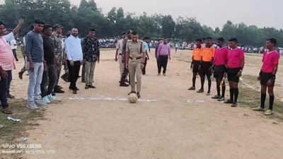 Latehar SP uses Baariyatu football tournament to rebuild public trust in police
