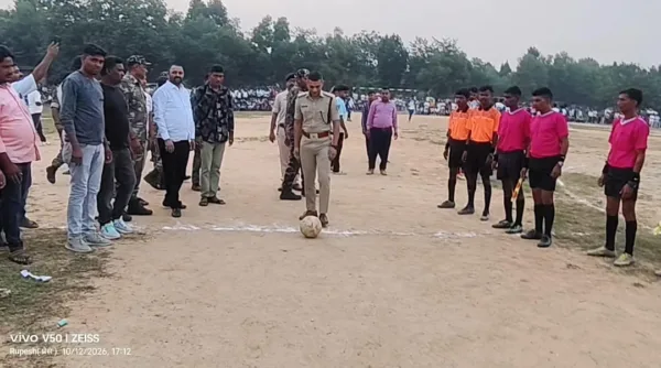 Latehar SP uses Baariyatu football tournament to rebuild public trust in police